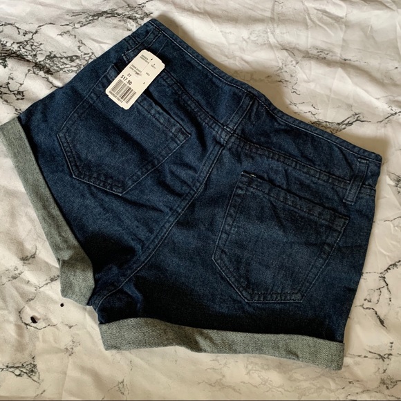 NWT Forever 21 High Waist Denim Shorts - Picture 2 of 6